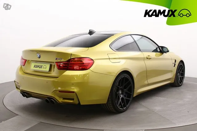 BMW M4 F82 Coupe DCT A / Suomi-auto / Juuri huollettu / Hyvä Image 8